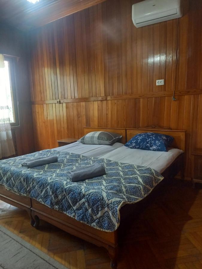 Guest House Roma Kʼutʼaisi Exterior foto