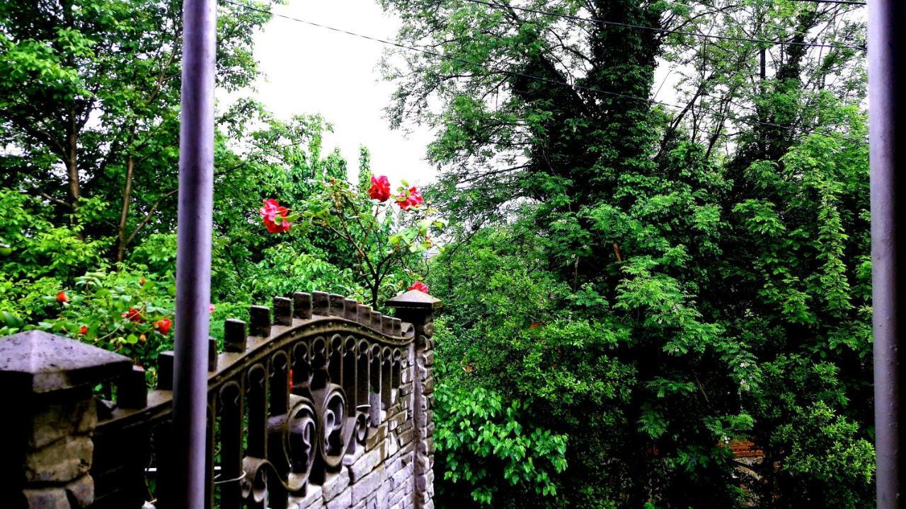 Guest House Roma Kʼutʼaisi Exterior foto